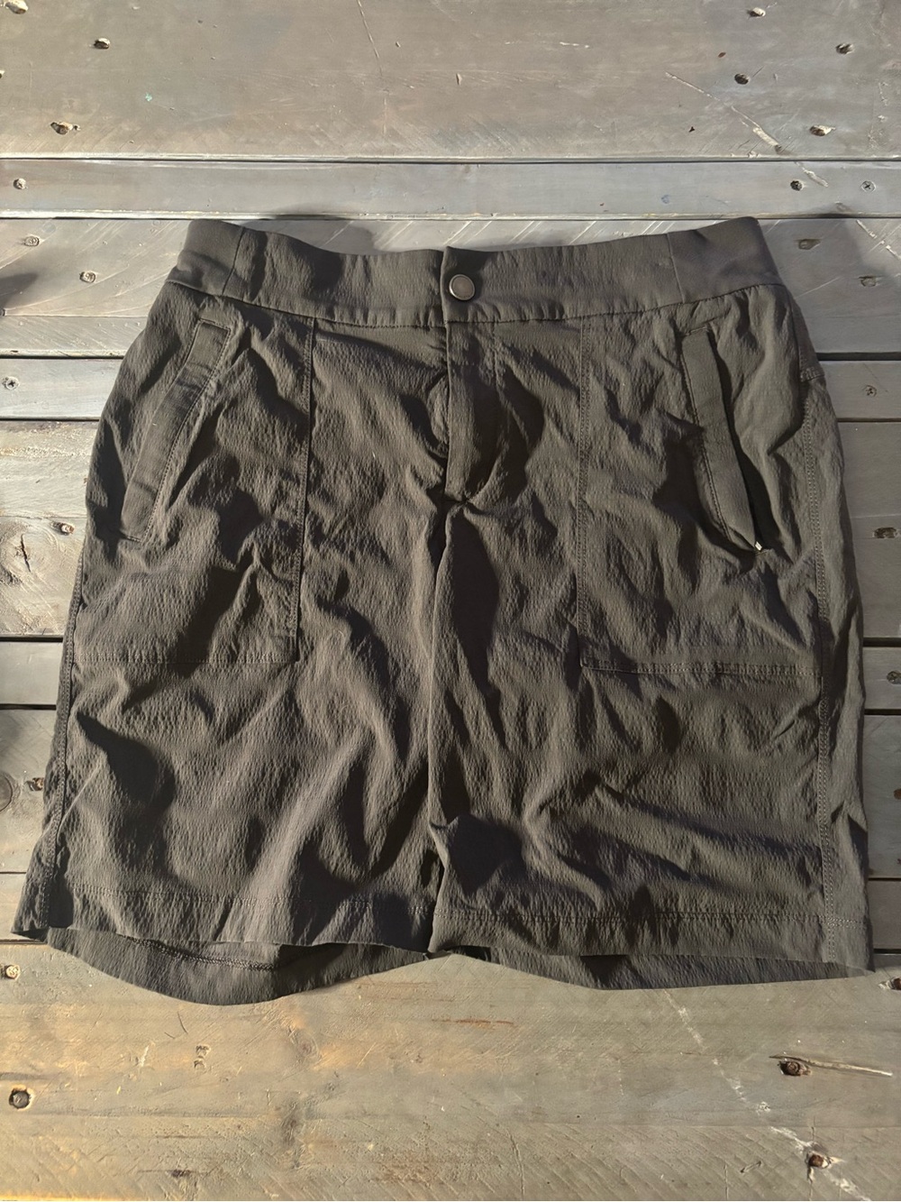 Athleta Trekkie Shorts Women's Size 8 - Gray/Mountain Olive Hiking Travel Shorts